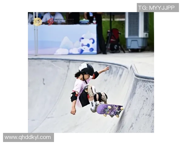 成都滑板队与杭州滑板队对决分析个人能力表现与战术运用